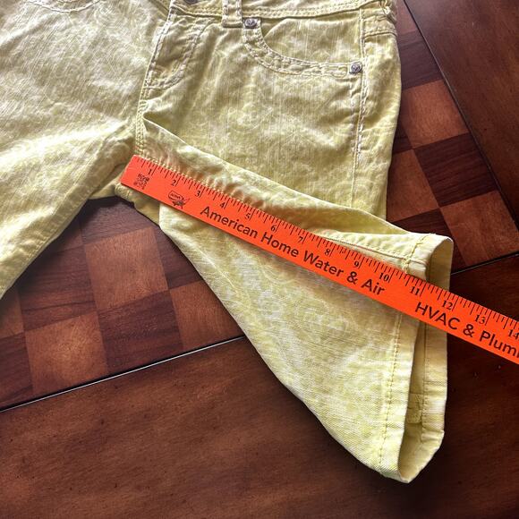 Miss Me Cargo Bermuda Shorts Yellow Size 28 CP4021m3 Like New - Picture 12 of 13